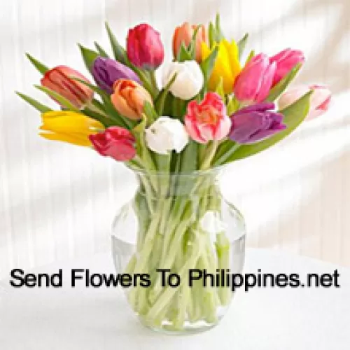 Mješoviti obojani tulipani u staklenoj vazi - Napomena: U slučaju nedostupnosti određenih sezonskih cvjetova, isti će biti zamijenjeni drugim cvjetovima iste vrijednosti